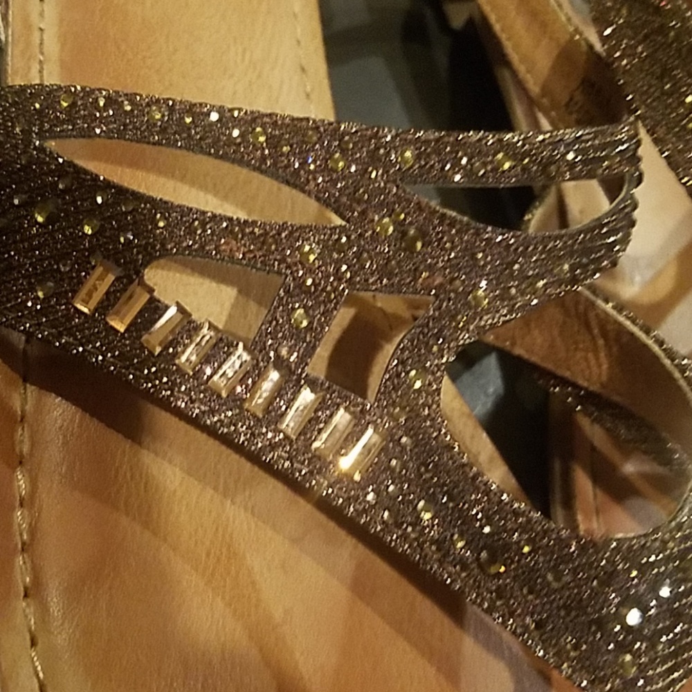 Shoes - Picture 2 of 2